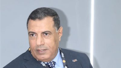 رئيس النيل للبترول يستهل جولاته بزيارة أسيوط