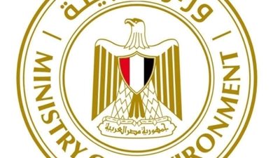 وزيرة البيئة تدفع بلجنة عاجلة من الوزارة لمعاينة التلوث الزيتى بشاطئ السوايسة بالسويس