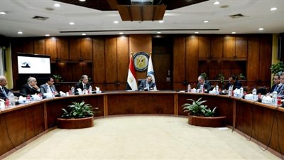 برامج وخطط غير تقليدية لزيادة إنتاج الشركات ذات معدلات الإنتاج الصغيرة