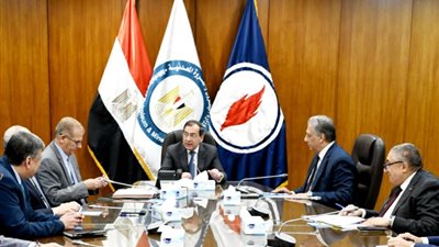 «الملا» يؤكد على أهمية الدور الاقتصادى للهيئة المصرية العامة للبترول
