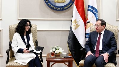 وزير البترول وفداً من جامعة بولى تكنيكو دى ميلانو الإيطالية
