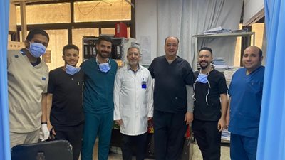 مدير «مستشفى الكهرباء» يتابع الحالة الصحية للمرضى فى أولىأيام العيد