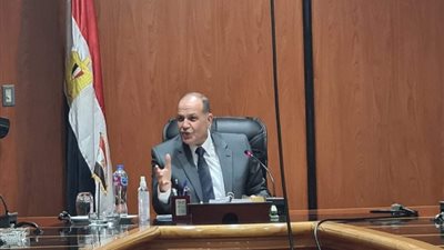 خلال اجتماع موسع..«عسل»يقرر صرف حوافز إجادة للعاملين بهندستى «شرق»و«غرب»المنصورة