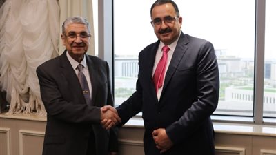 وزير الكهرباء يستقبل رئيس سلطة الطاقة والموارد الطبيعية بفلسطين لبحث سبل التعاون الثنائى