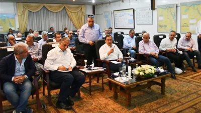 وزير البترول يعقد اجتماعًا موسعًا لشركات الإنتاج البترولى بحضور مسئولى الشركاء الأجانب