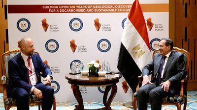 الملا يلتقي الرئيس التنفيذي لشركة  أتون ريسورسز الكندية للتعدين