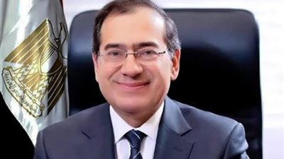 الأحد من كل أسبوع..يوم عمل عادى من المنزل للعاملين بشركات البترول