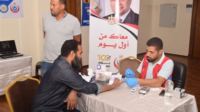 سيدبك تشارك في حملة 100 يوم صحة للعاملين واهالى منطقة النهضة