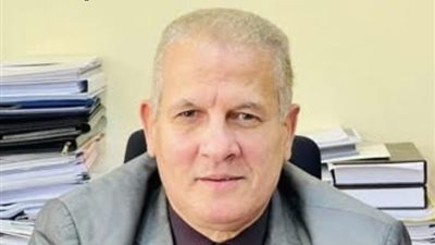 التجديد للمحاسب أشرف عبدالله مساعد الوزير للشئون المالية والإقتصادية لمدة عام