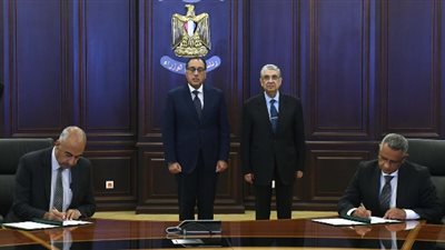 رئيس الوزراء يشهد توقيع مشروع لإنتاج الكهرباء من طاقة الرياح غرب سوهاج بقدرة 3 جيجاوات