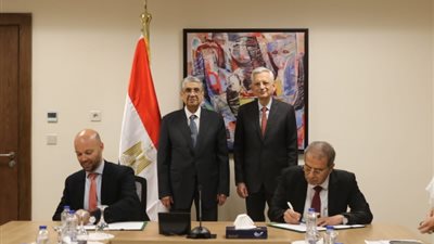 توقيع مذكرتى تفاهم بين «الكهرباء»و«EDF الفرنسية»للاستفادة من خبراتها