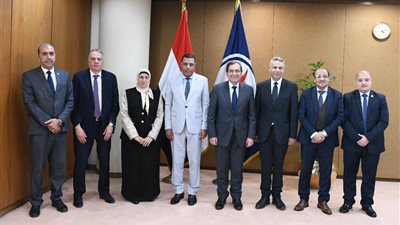 وزير البترول يثني على  أداء «النيل للبترول» وتوسعها فى تقديم خدمات تموين السيارات بالغاز