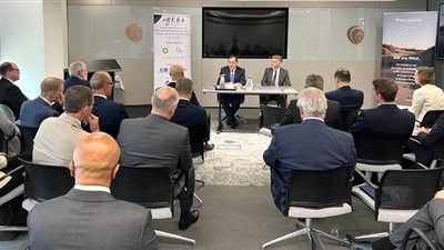 الملا لشركات الطاقة بالمملكة المتحدة: التعاون بين الحكومات والقطاع الخاص ينمي الطاقة منخفضة الكربون