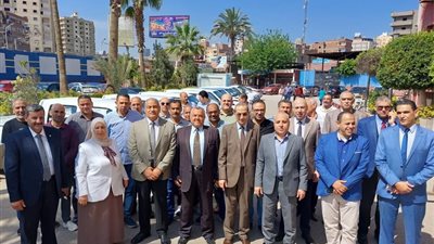 خلال جولة..«البيلى»يصطحب قيادات الشركة لتهنئة العاملين بعيد الفطر 