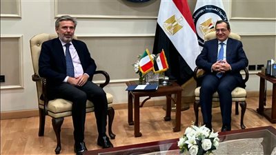 وزير البترول يبحث مع السفير الايطالى ومسئولى« تكنيمونت»التعاون فى الصناعات البترولية 