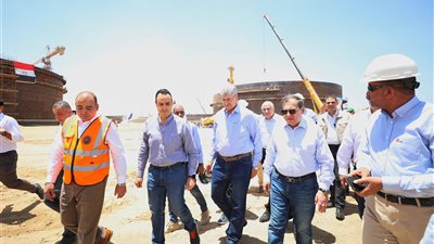 وزير وقيادات«البترول»يقومون بجولة تفقدية للمنطقة الجغرافية بمسطرد