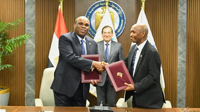 توقيع اتفاق تأسيس وميثاق البنك الأفريقي للطاقة AEB بين منظمة منتجي البترول الأفارقة و«افريكسيم بنك»