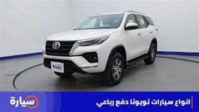 وزير الكهرباء يقرر تدعيم الموكب الخاص به بثلاث سيارات تابعة للقطاع