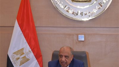 تفاصيل اجتماع وزير الكهرباء مع رؤساء شركات وقيادات التوزيع