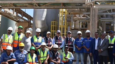 وزير قطاع الأعمال العام يتفقد مصانع 