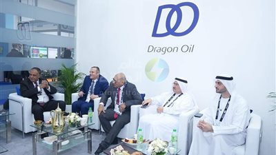 لقاءات مكثفة لرئيس هيئة البترول مع مسؤولي الشركات العالمية في مؤتمر أديبك