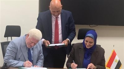 رئيس«نقل الكهرباء»يوقع عقد إنشاء الخط الهوائي بئر العبد - WPS3 بشمال سيناء