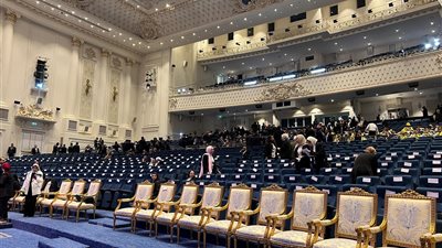 بحضور مدبولي وعصمت ٠٠إطلاق إشارة بدء تركيب مصيدة قلب المفاعل للوحدة النووية الرابعة