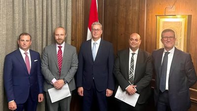 جلسة مباحثات مع مسئولي “آتون ريسورسز” الكندية وتوقيع خطاب نوايا