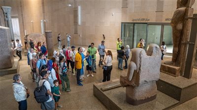 إنبي تنظم رحلة للمتحف المصري الكبير للعاملين