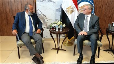 بدوي يبحث تسريع إطلاق استثمارات جديدة لتعظيم القيمة المضافة من الفوسفات