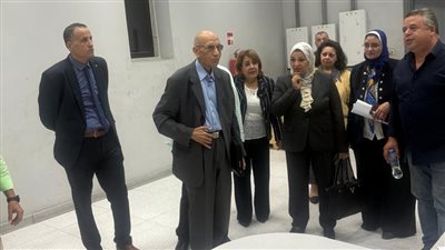 نائب وزير الكهرباء والطاقة المتجددة تتفقد مركز التحكم الاقليمي القاهرة لمتابعة أحمال الشبكة خلال الموجة 