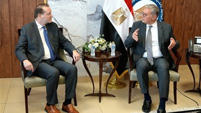 وزير البترول يبحث مع «انرجوس العالمية»التعاون القائم في سفن التغييز