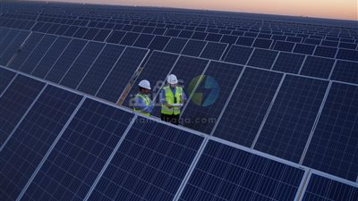 «أسيوط للتكرير» تطلق مشروع للطاقة الشمسية بقدرة 10 ميجاوات لتعزيز الاستدامة البيئية 