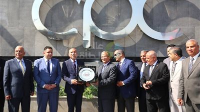 محافظ القاهرة ورئيس «التعاون للبترول» يفتتاحان محطة وقود «غمرة - الشرابية»