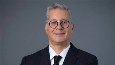 بزيارته في مستشفى الشفا.. كريم بدوي يطمئن على صحة وسلامة وزير الكهرباء 