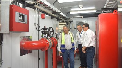 خلال جولة لمصنع مضخات روهربمبن بالسويس.. رئيس هيئة البترول: ندعمكم للتوسع فى الإنتاج والتصدير