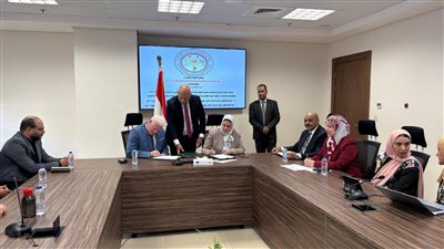 “نقل الكهرباء” توقع عقدًا جديدًا لدعم مشروعات الطاقة المتجددة وتعزيز استقرار الشبكة القومية