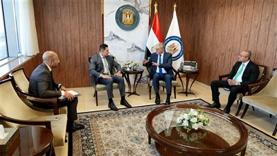 وزير البترول يبحث مع هاربور إنرجي البريطانية فرص الاستثمار وخطط انتاج الغاز بدسوق وغرب دلتا النيل