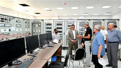 وزير الإسكان يزور محطة محولات التوسعات الشرقية بالسادس من أكتوبر.. صور