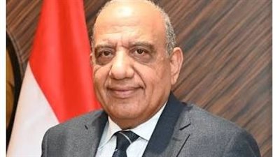 بعد قليل٠٠ وزير الكهرباء يعقد اجتماعاً موسعاً مع رؤساء الشركات