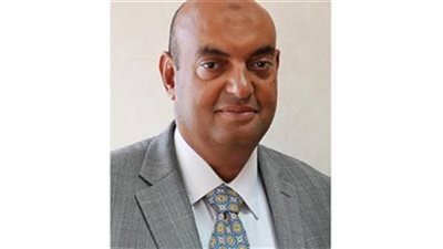 ماذا تعرف عن د. محمد عاطف نائب رئيس هيئة البترول للتجارة الخارجية؟