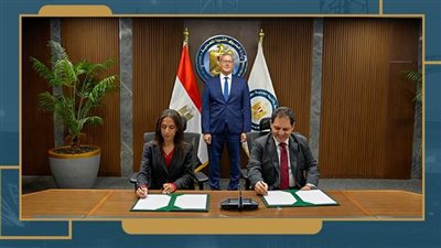 وزير البترول يشهد توقيع اتفاقية للشراكة مع القطاع الخاص في مشروعات تصنيع الفوسفات