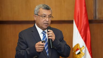 تعيين المهندس أسامة كمال وزير البترول الأسبق عضواً بمجلس الشيوخ