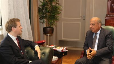 وزير الكهرباء يبحث مع وزير التنمية الدولية بمملكة النرويج ومسئولي 