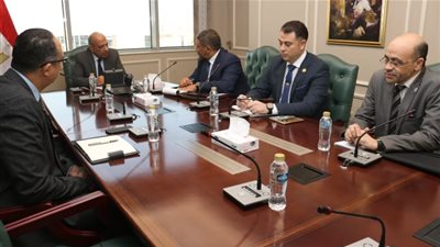 خلال اجتماعه برؤساء الهيئات النووية..«عصمت»يتابع خطة العمل التكاملي فى صناعة النظائر والطفرات الجديدة فى محاصيل الحبوب 