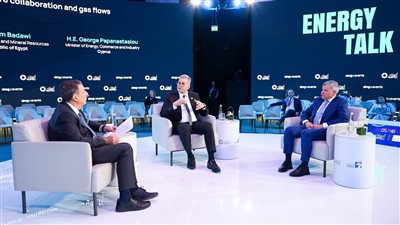 وزير البترول يستعرض دور مصر كمحور اقليمي لنقل وتداول الطاقة أمام مؤتمر أديبك