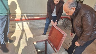 فى زيارة ميدانية.. وزير الكهرباء يتفقد قطاع شبكات المدن الجديدة بالعاشر من رمضان