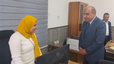 ميدانياً.. وزير الكهرباء يتفقد مراكز خدمة عملاء هندسة كهرباء مدينة شرم الشيخ