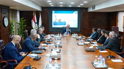 وزير البترول يعقد اجتماعا موسعا لمتابعة وتعجيل مشروعات زيادة إنتاج الغاز خلال العام الجديد