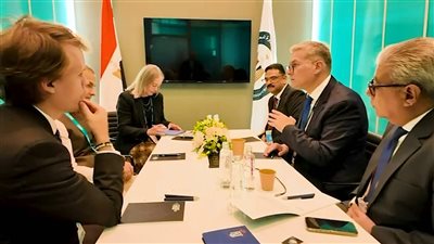 لتعزيز التعاون.. وزير البترول يلتقي الرئيس التنفيذي للمجلس الدولي للتعدين والمعادن بالرياض 